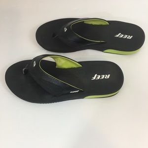 REEF Bottle Opener Flip Flops NWOT